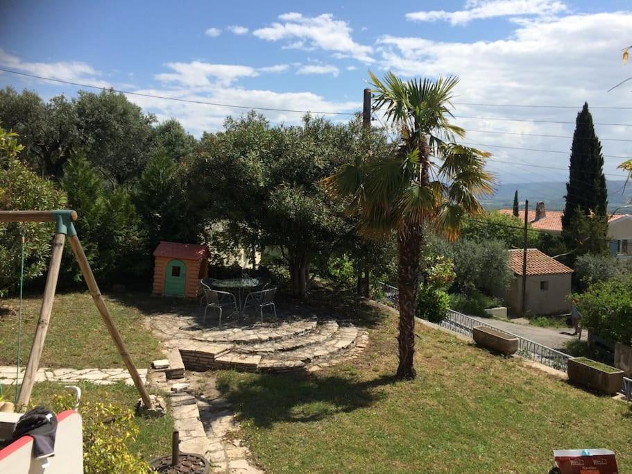 Appartement Sur La Colline Avec Acces Piscine Volx Bagian luar foto