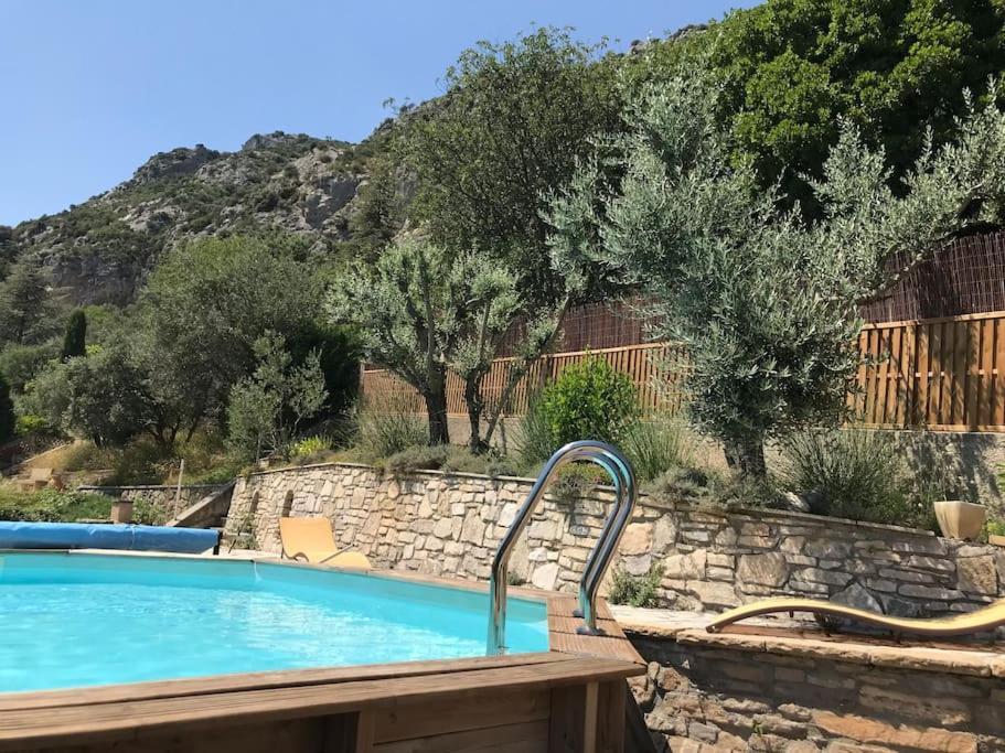Appartement Sur La Colline Avec Acces Piscine Volx Bagian luar foto
