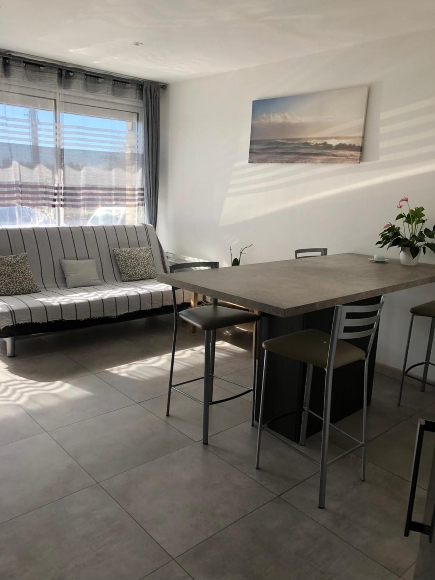 Appartement Sur La Colline Avec Acces Piscine Volx Bagian luar foto